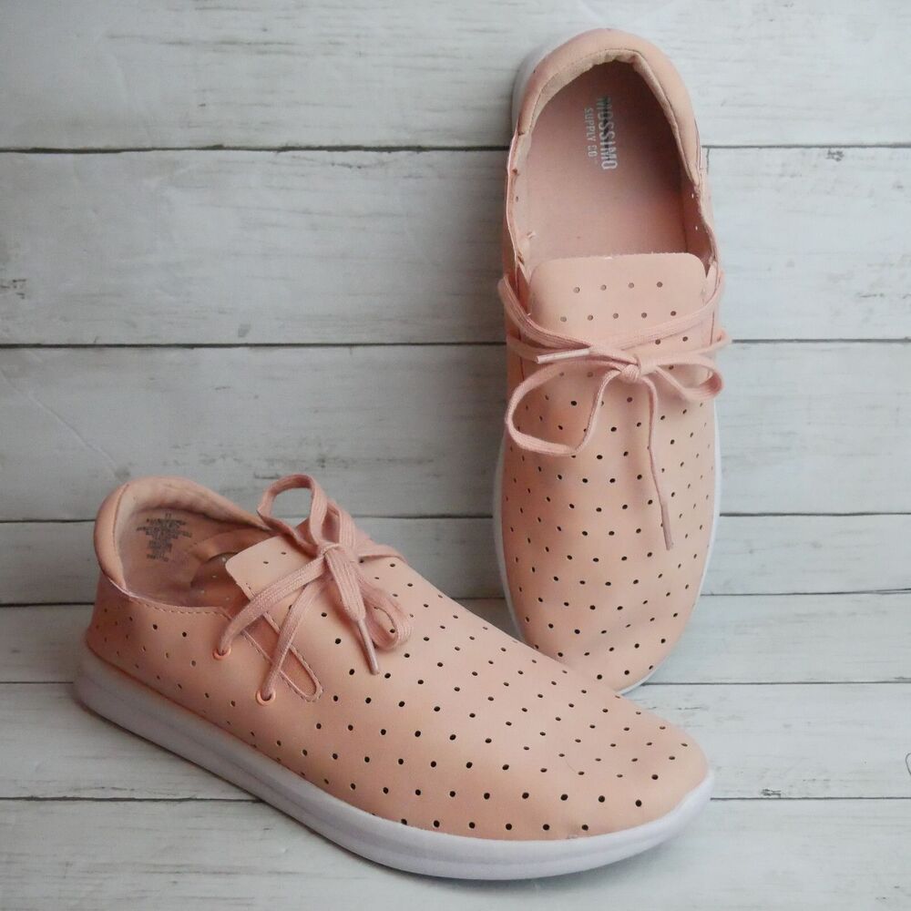Mossimo Supply CO. Women's Size 11 Pink Gym Shoes Lightweight Sneakers